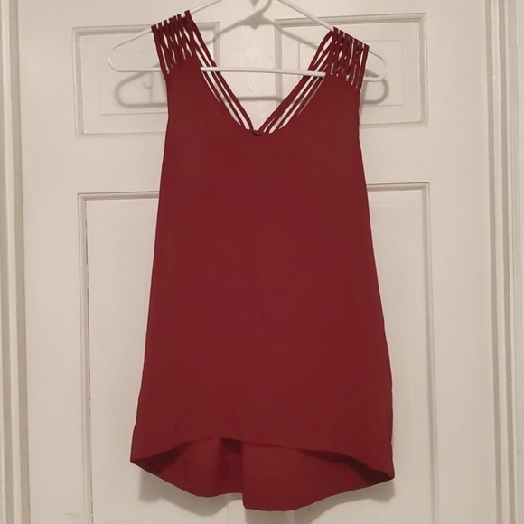 Naked Zebra Tops - Beautiful flowy tank top by Naked Zebra, size SMALL